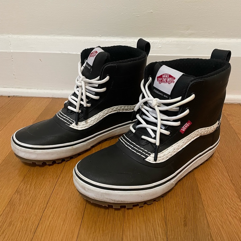 Vans Mid Mountain Boot